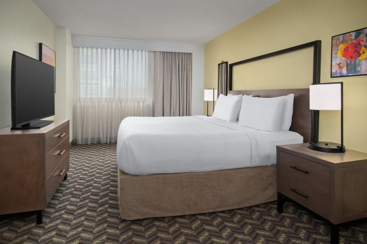 By Marriott - Dc/foggy Bottom Hotel 3*